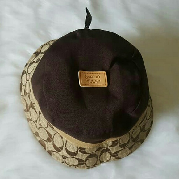 Coach Khaki crusher bucket hat. - Picture 3 of 8